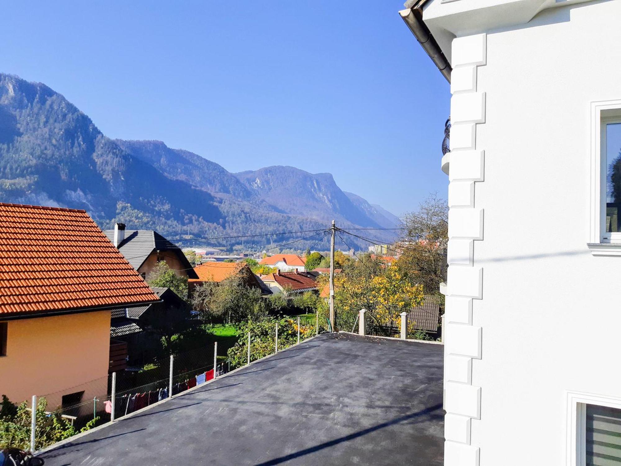 Villa Hillside Apartment Jesenice Εξωτερικό φωτογραφία